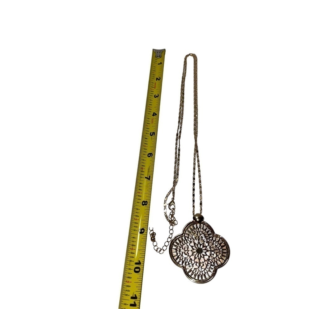 Women Necklace - Picture 3 of 4
